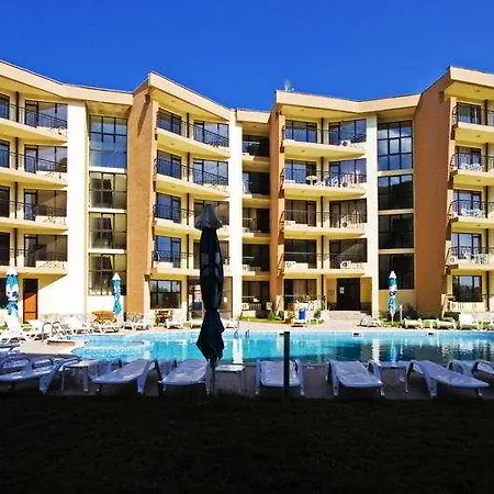 Sea Grace 公寓式酒店 内塞伯尔